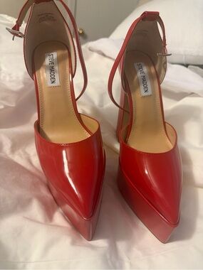 NEW WITHOUT ORIGINAL BOX,Steve Madden Red Pointed Slingback Heels